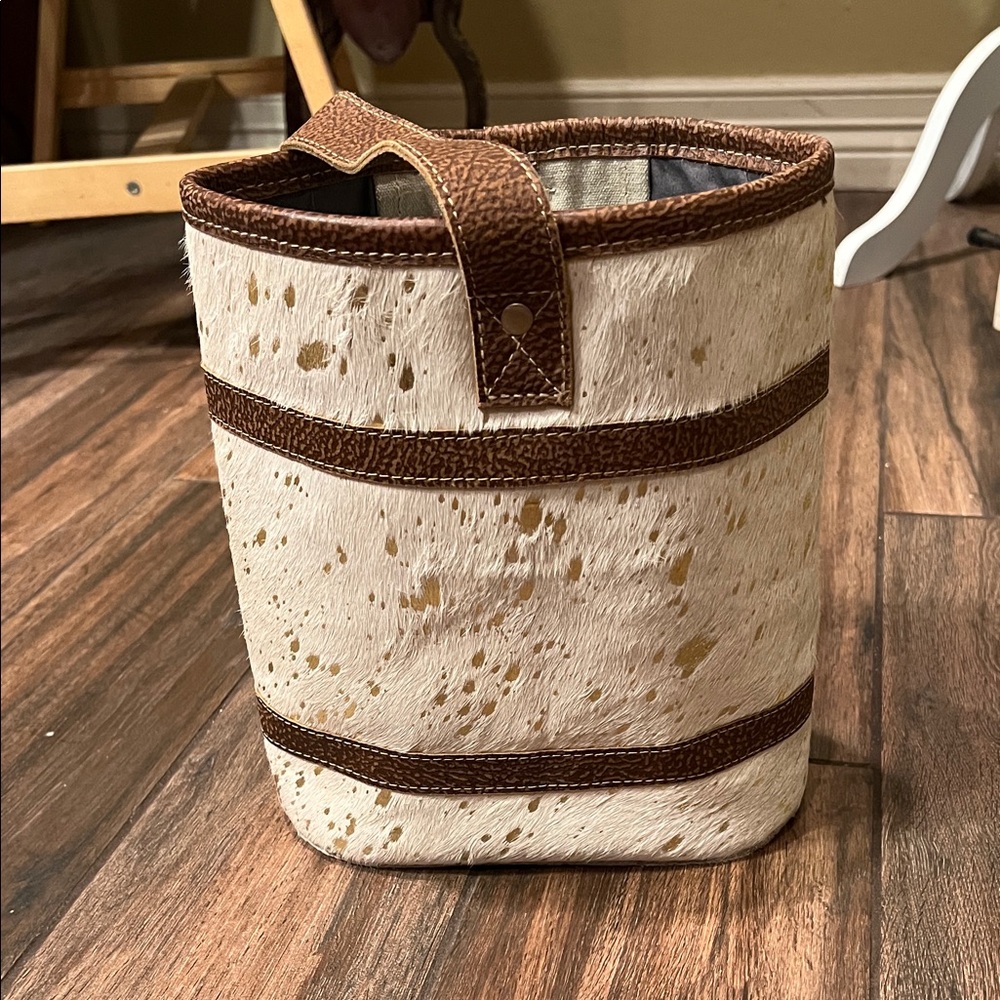 🐄 LN Myra Bag brand wine bottle carrier/holder